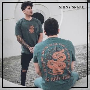 Shiny Snake - T-shirt